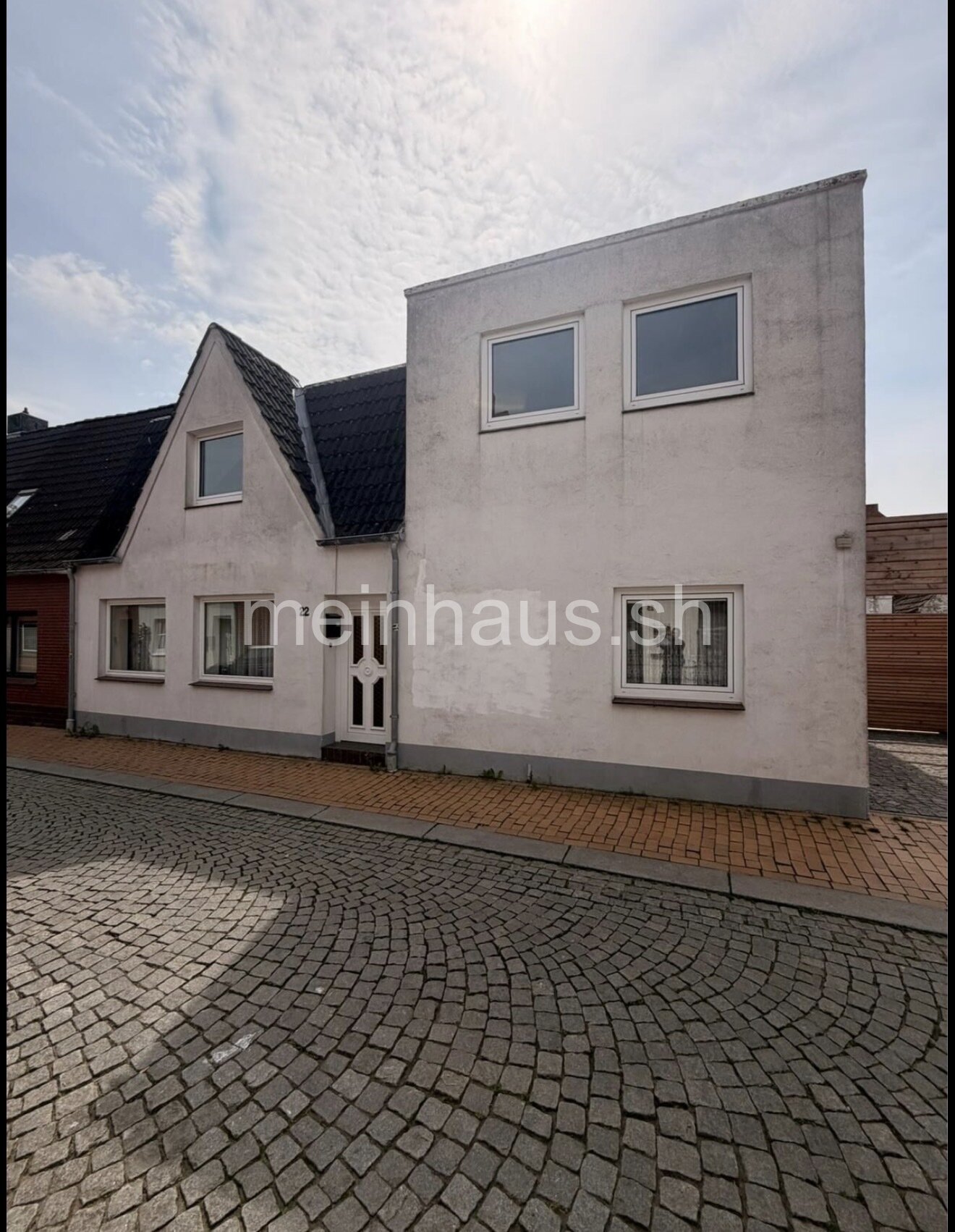 Sanierungsbedürftiges Einfamilienhaus mit Entwicklungspotenzial in Husumer Innenstadtlage Sanierungsbedürftiges Einfamilienhaus mit Entwicklungspotenzial in Husumer Innenstadtlage